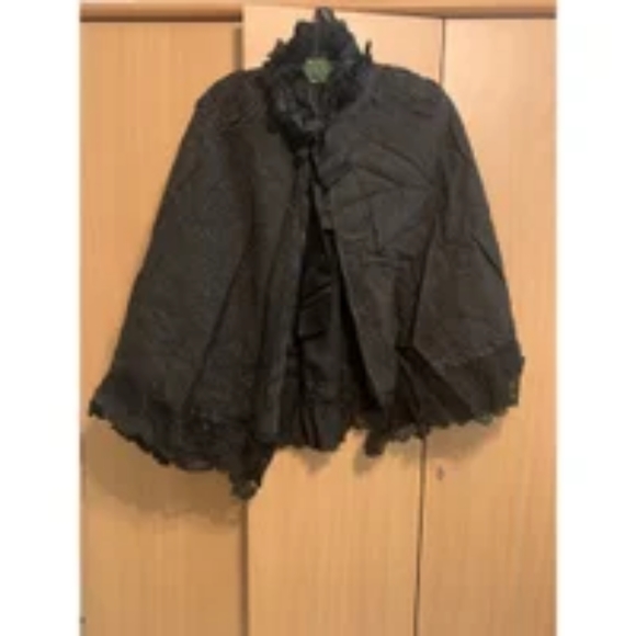 Black Cape Ladies - Late 1800s Antique Vintage Clothing